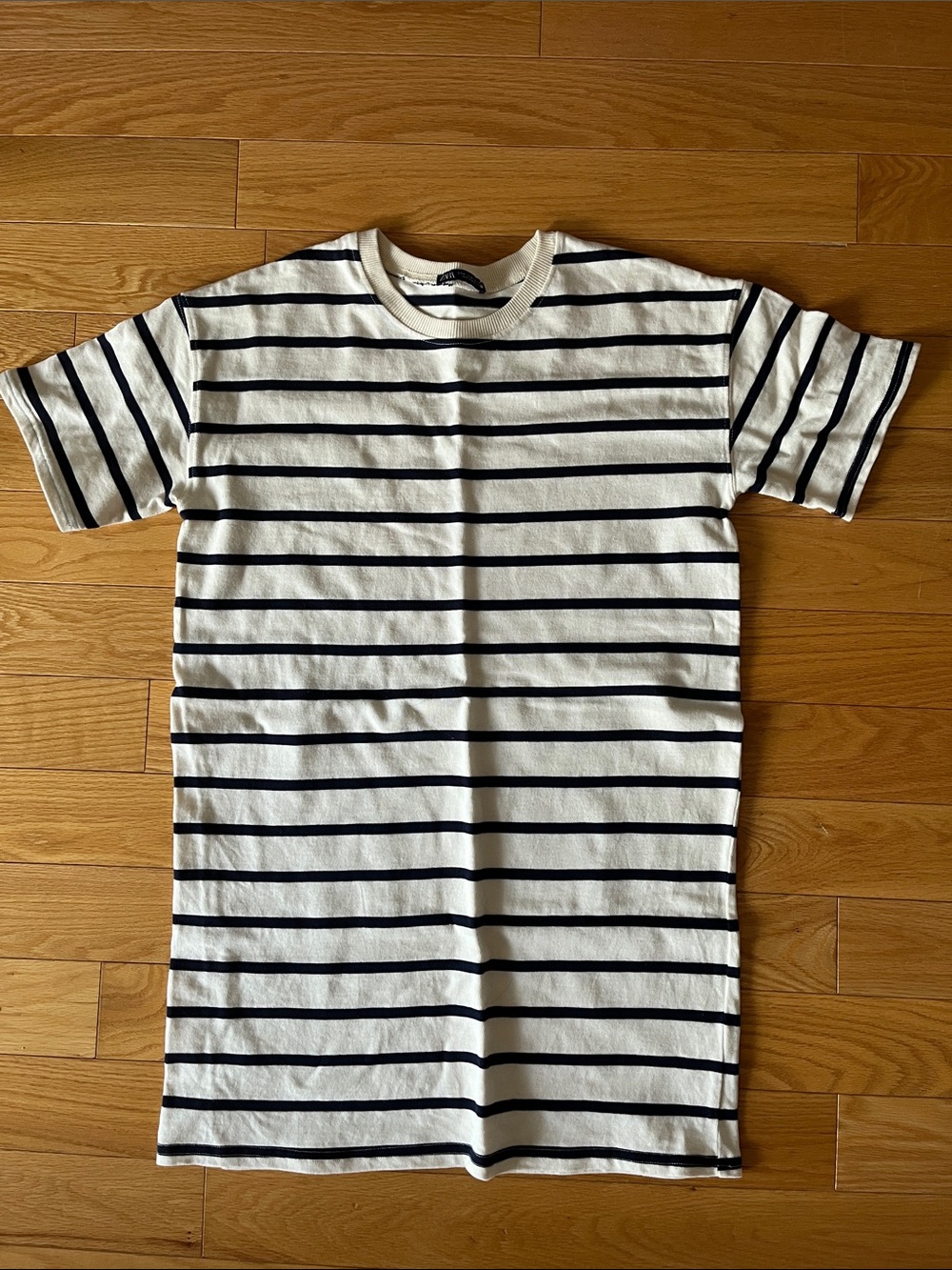Classic Black & Cream Striped Crewneck Zara dress size M